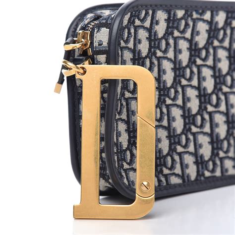 dior - diorquake dior oblique clutch|Christian Dior Oblique DiorQuake Clutch .